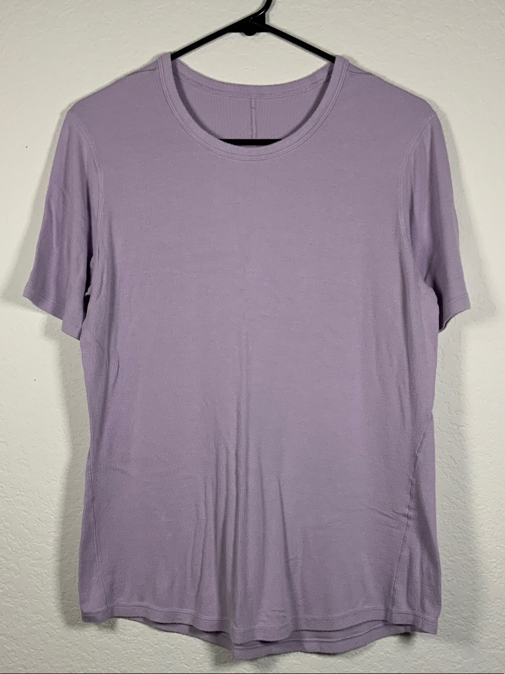 lululemon athletica Lavender Short Sleeve Crew Tee